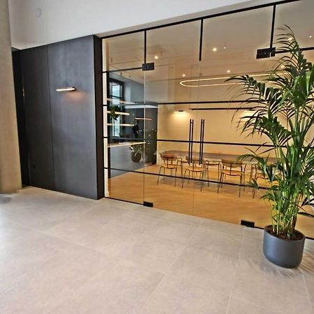 Modern Trafford 1Br Apartment-Free Parking-Cinema Room Manchester Esterno foto