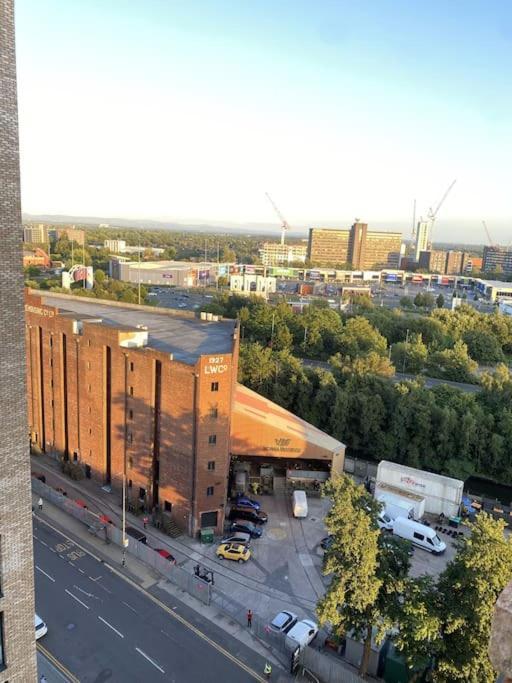 Modern Trafford 1Br Apartment-Free Parking-Cinema Room Manchester Esterno foto