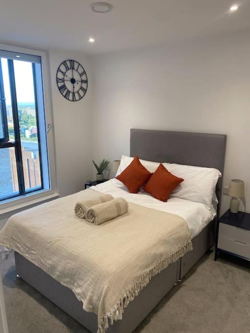 Modern Trafford 1Br Apartment-Free Parking-Cinema Room Manchester Esterno foto