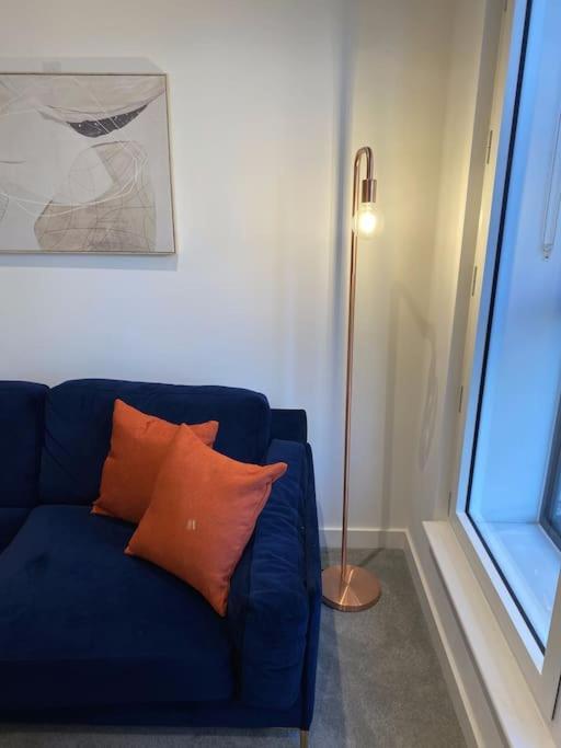 Modern Trafford 1Br Apartment-Free Parking-Cinema Room Manchester Esterno foto